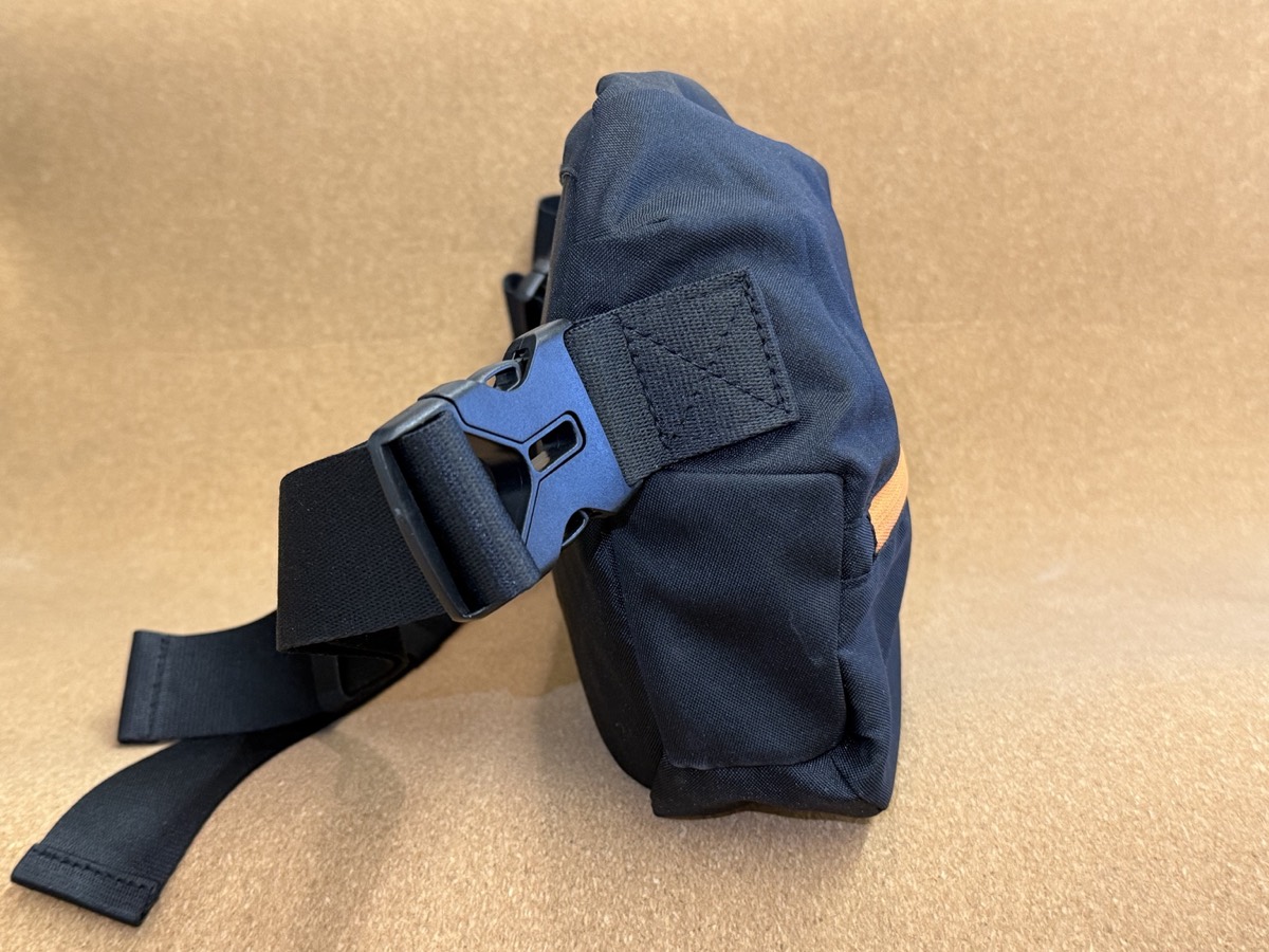 侧面插扣 / Side buckle
